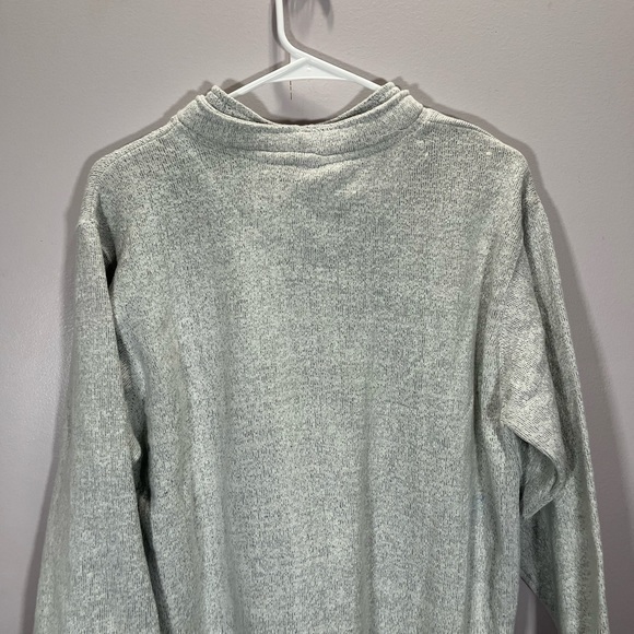 NEW ESY Surf Co Women’s Grey Block Island Rhode Island Embroidered Pullover Top - Picture 11 of 11